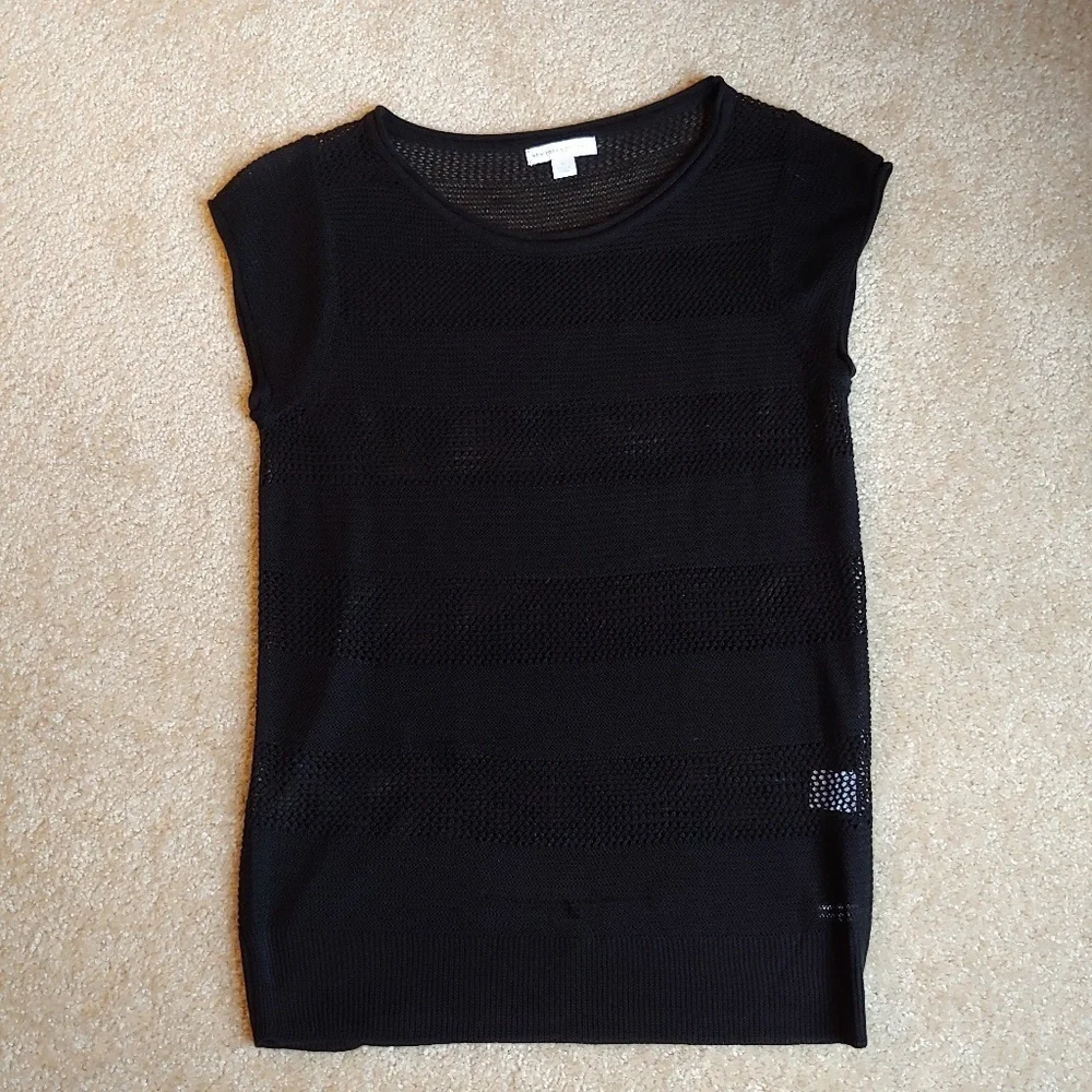 New York & co black short sleeve knit sweater